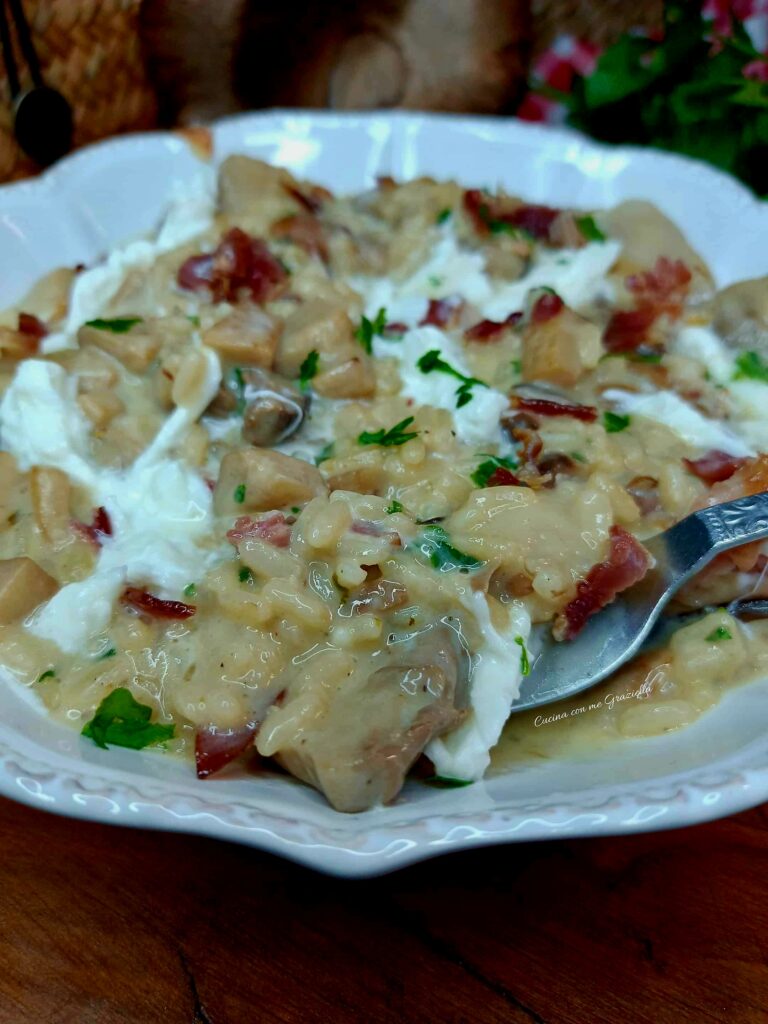 Risotto ai funghi con pancetta croccante e stracciatella