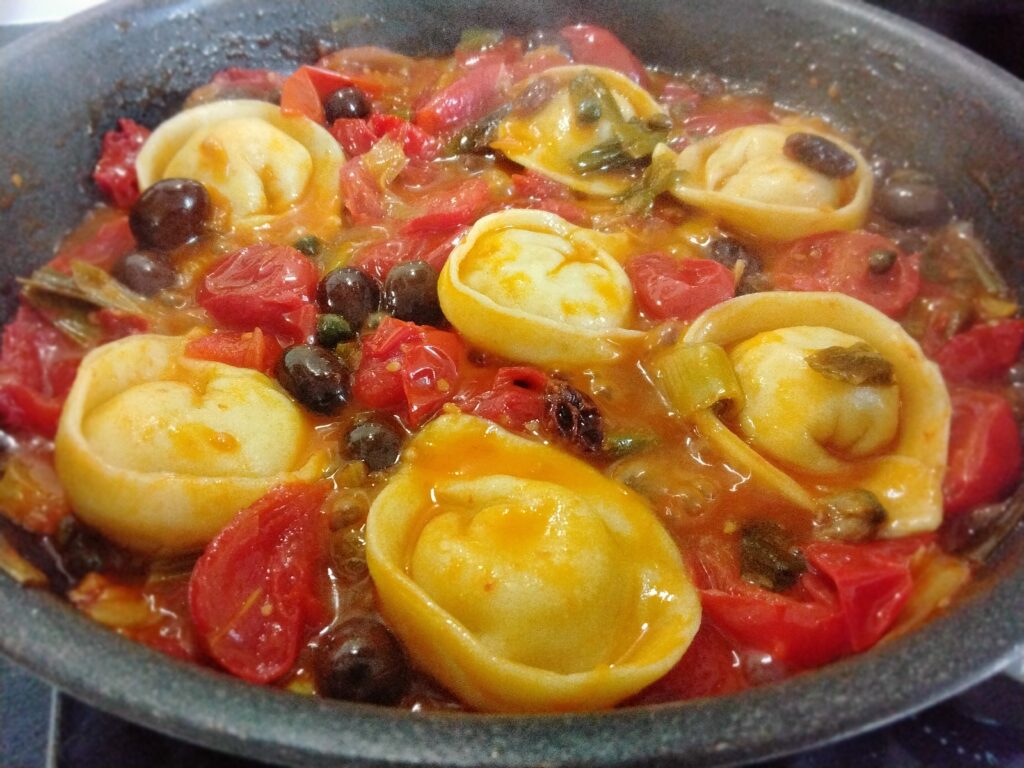 Tortelloni ripieni di patate e baccalà Tortelloni ripieni di patate e baccalà