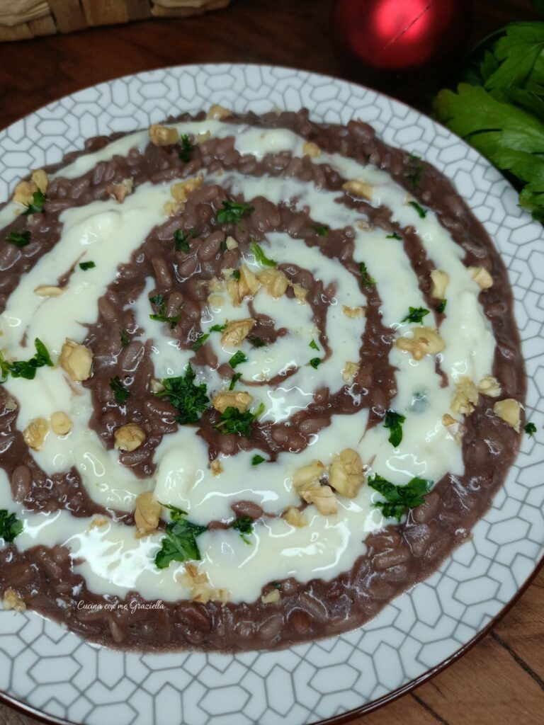 Risotto al vino rosso e gorgonzola 