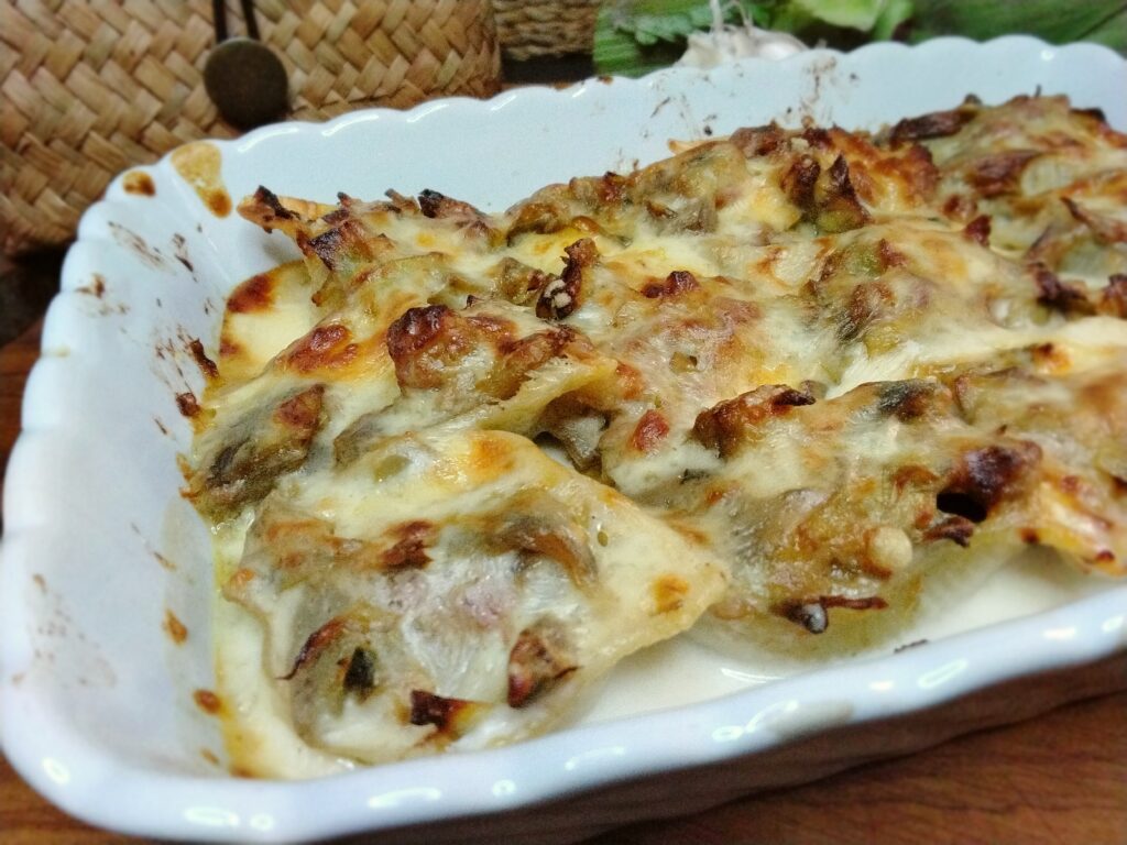 Conchiglioni carciofi e salsiccia