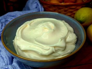 Crema diplomatica
