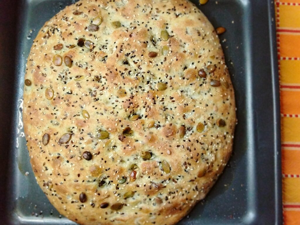 Focaccia con semi misti Focaccia con semi misti