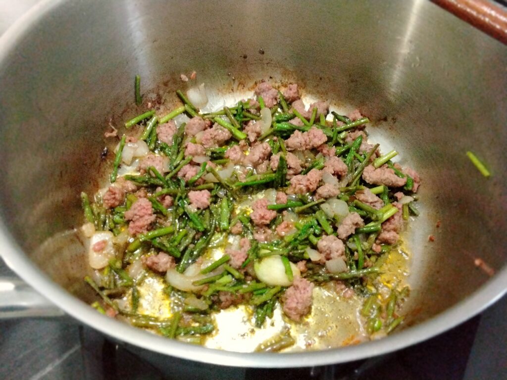 salsiccia e asparagi salsiccia e asparagi