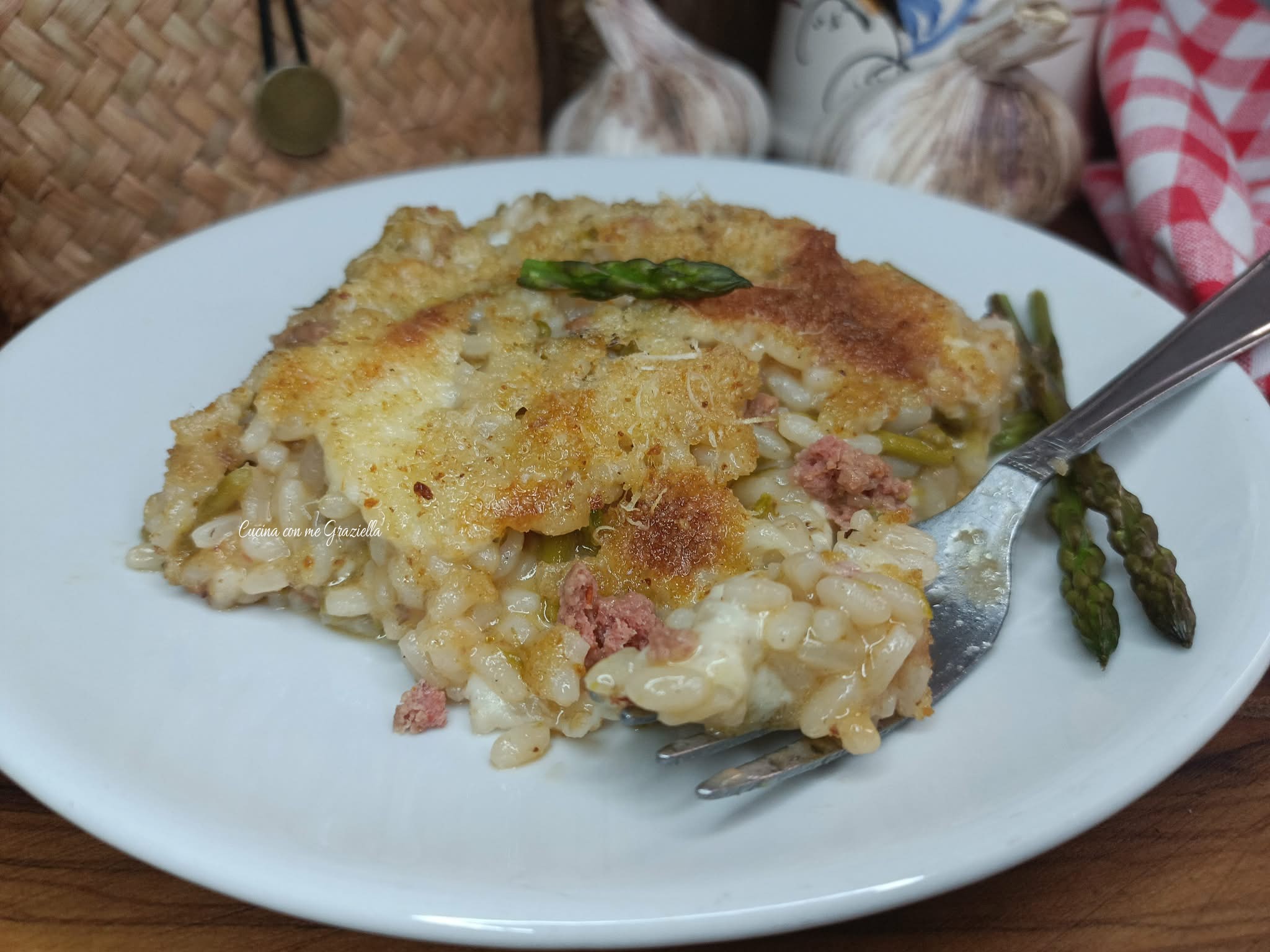 sformato di riso con asparagi e salsiccia senza uova