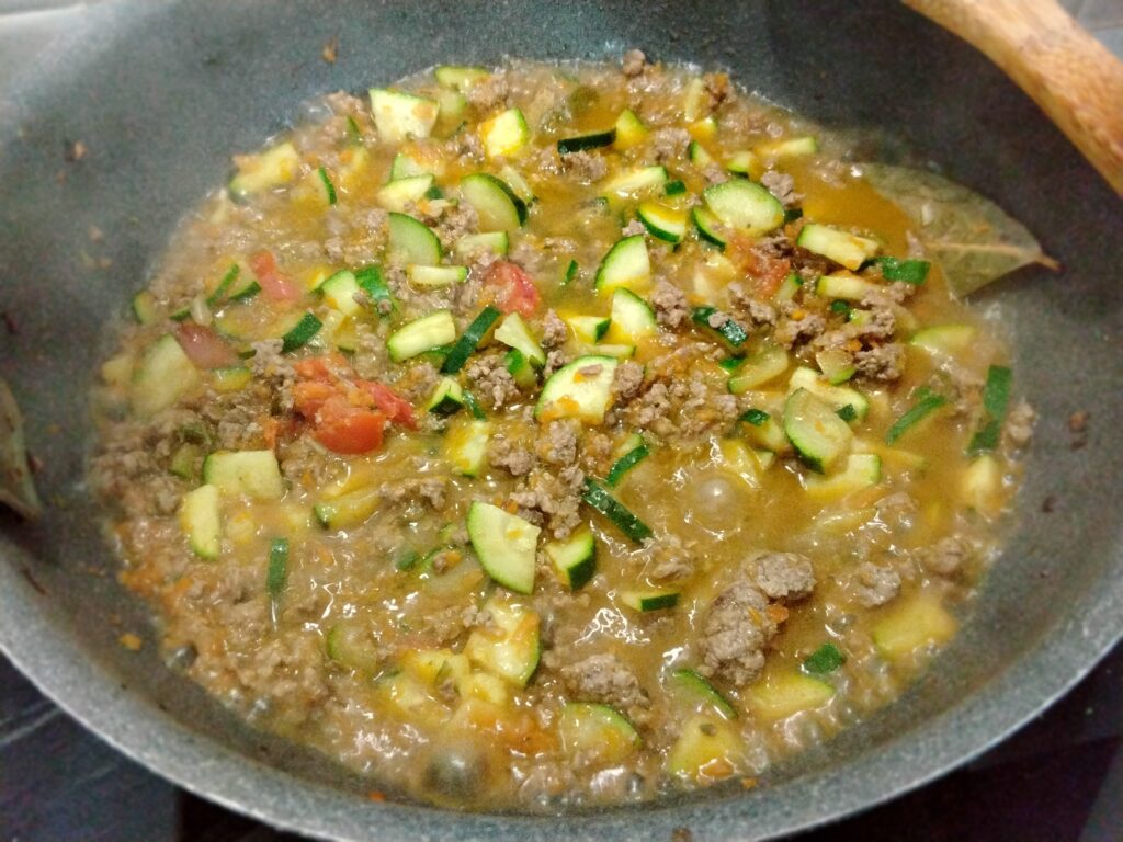 soffritto carne e zucchine
