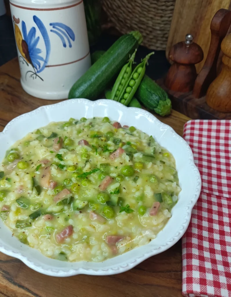 Minestra di riso piselli e zucchine