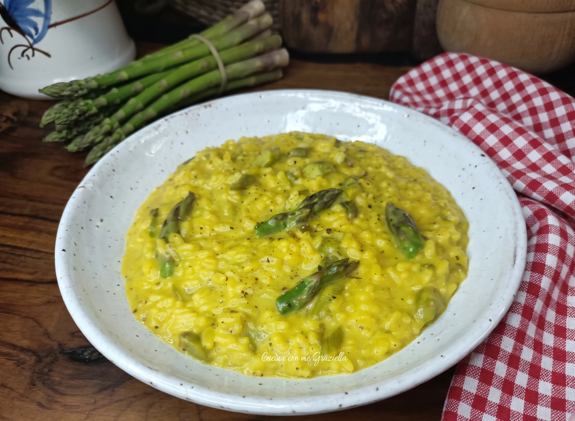 Risotto con asparagi robiola e zafferano