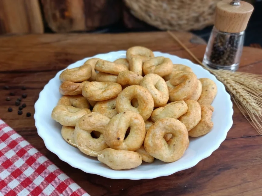 Scaldatelli al pepe nero